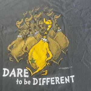 Dr.Seuss collectors item vintage Lic. dated on Dr. Seuss tag 1999. XXL